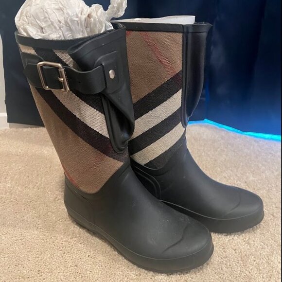 Burberry Abbotswood Rainboots size 7 - Picture 1 of 4